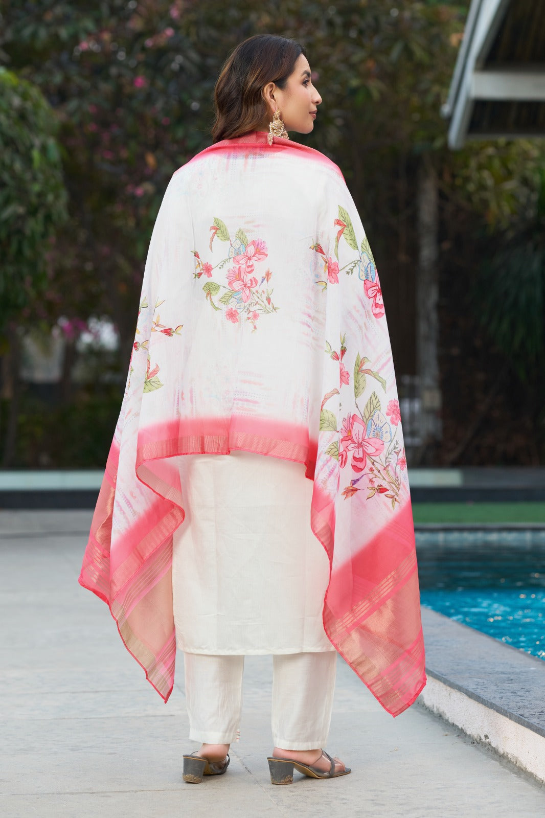 Perfect for festive gatherings, weddings & special Kurties