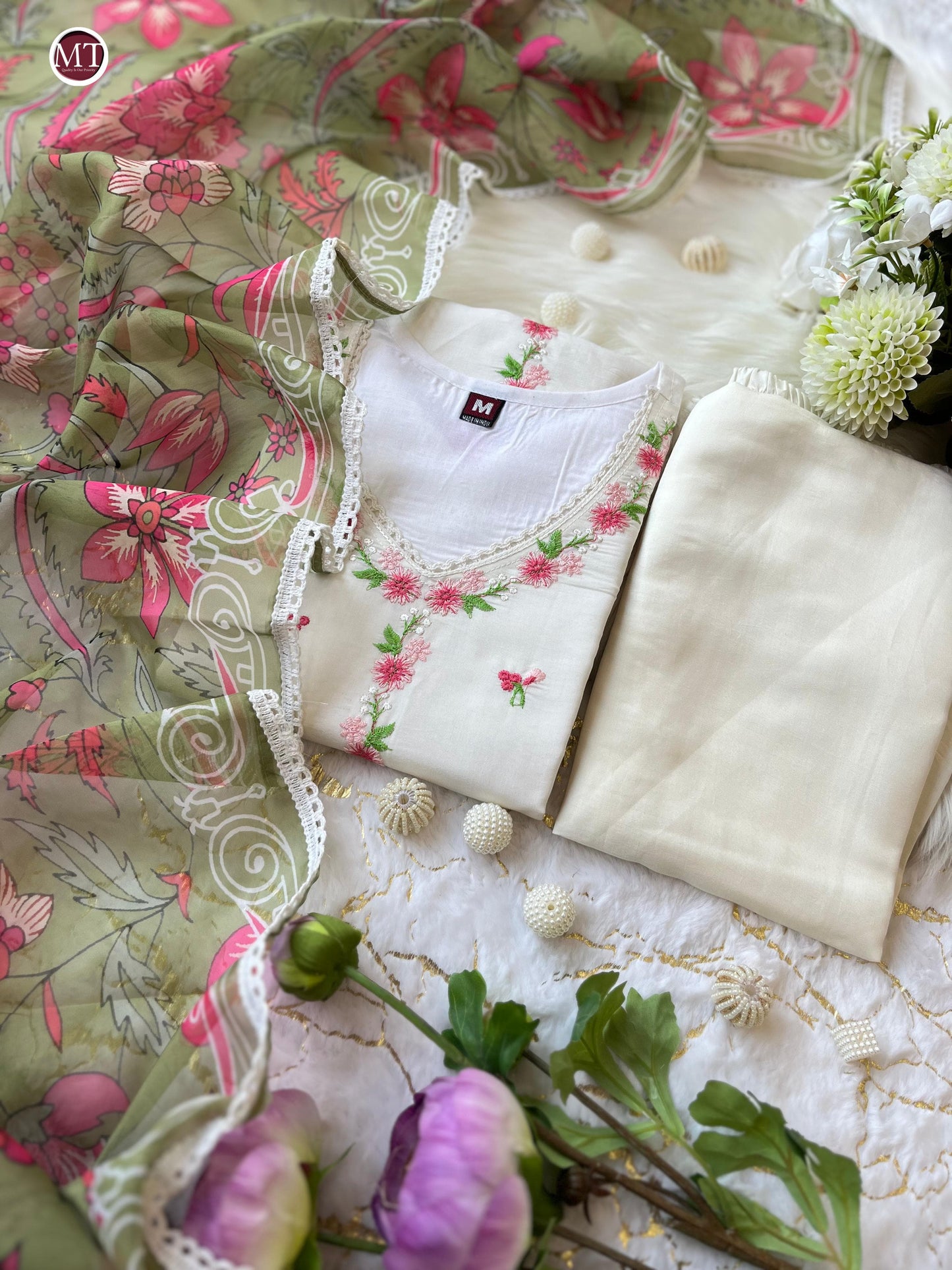 NEW ARIVELLS PAKISTANI SUIT SET