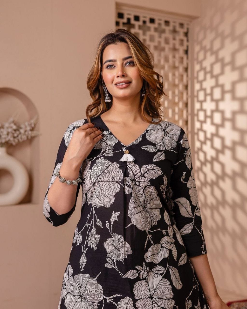 Ladybook Launch New Moonson Wear Kurti-Pant for Office and Regular Wear
