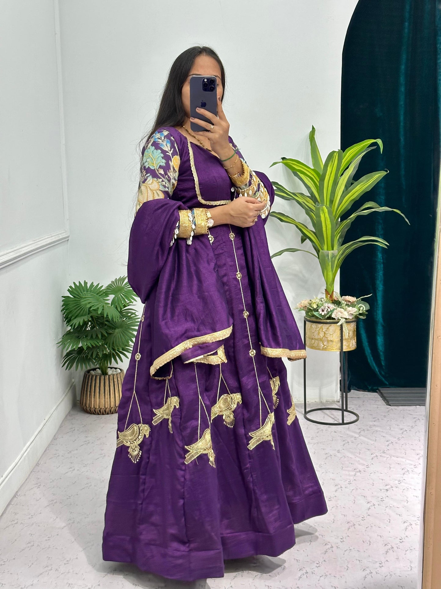 GOWN WITH DUPATTA & FULL EMBROIDERED ON BLOOMING VICHITRA FABRIC🥻