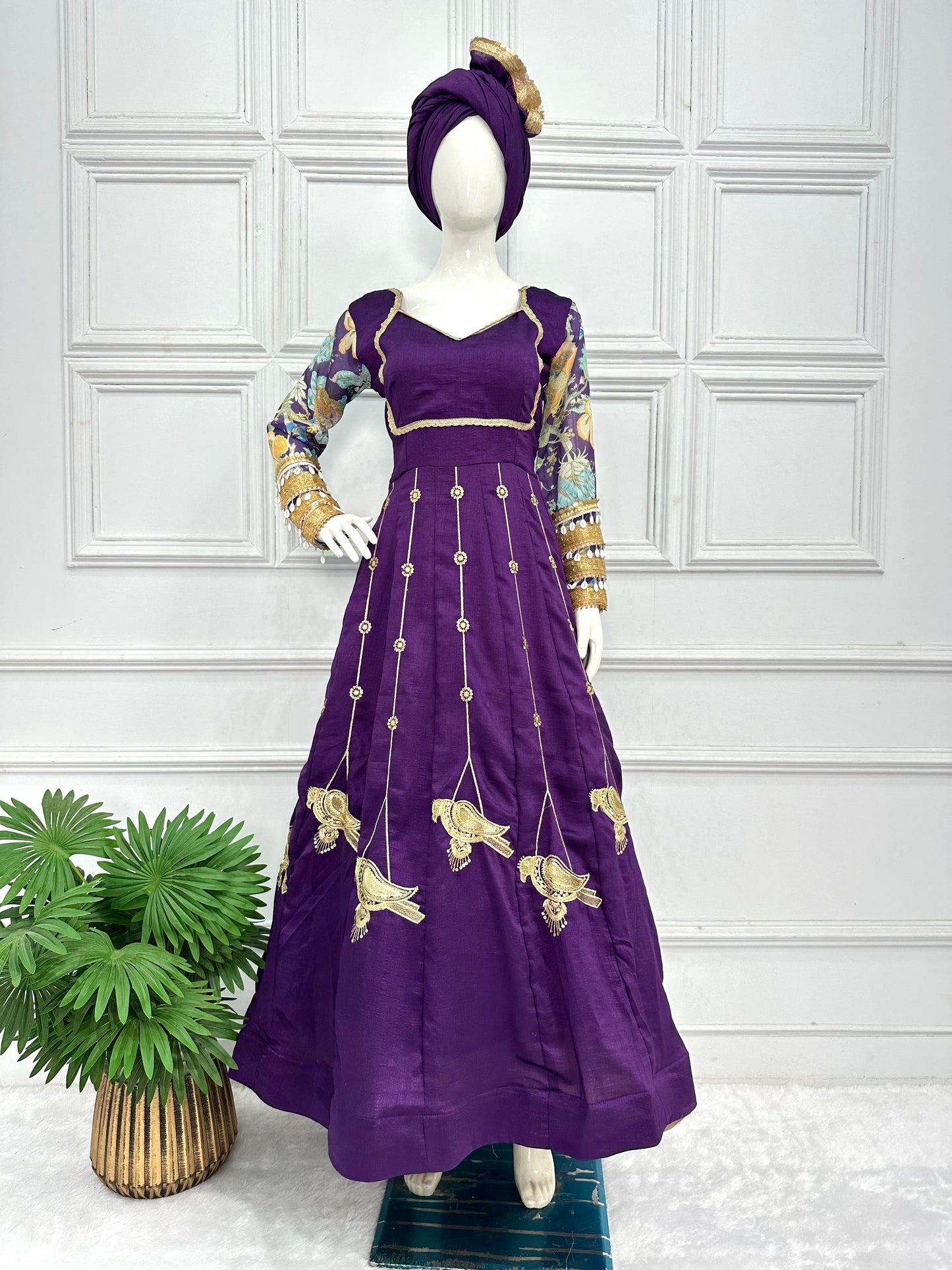 GOWN WITH DUPATTA & FULL EMBROIDERED ON BLOOMING VICHITRA FABRIC🥻