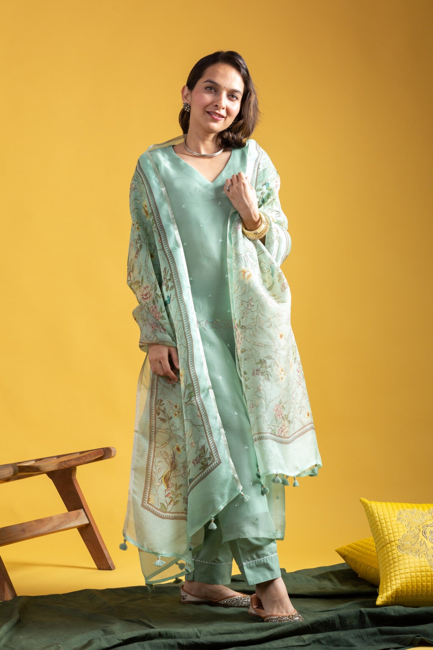 Embroidered Kurtie