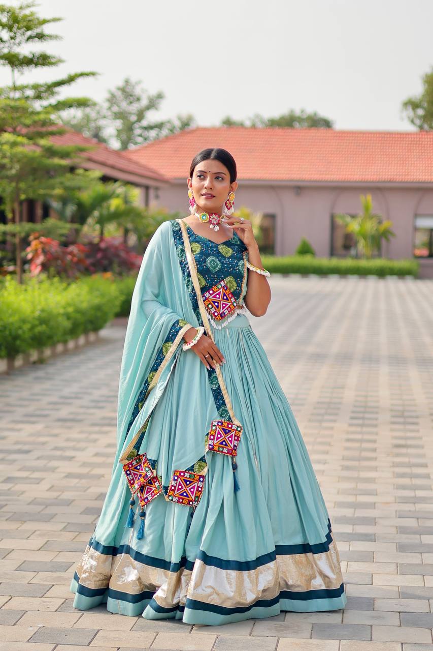 Navratri Special Gamathi Work Lehenga choli๐ฅข๐๐๐๐ฟ