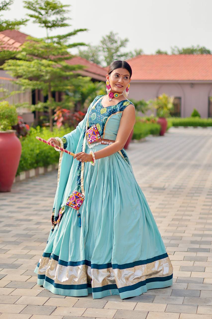 Navratri Special Gamathi Work Lehenga choli๐ฅข๐๐๐๐ฟ