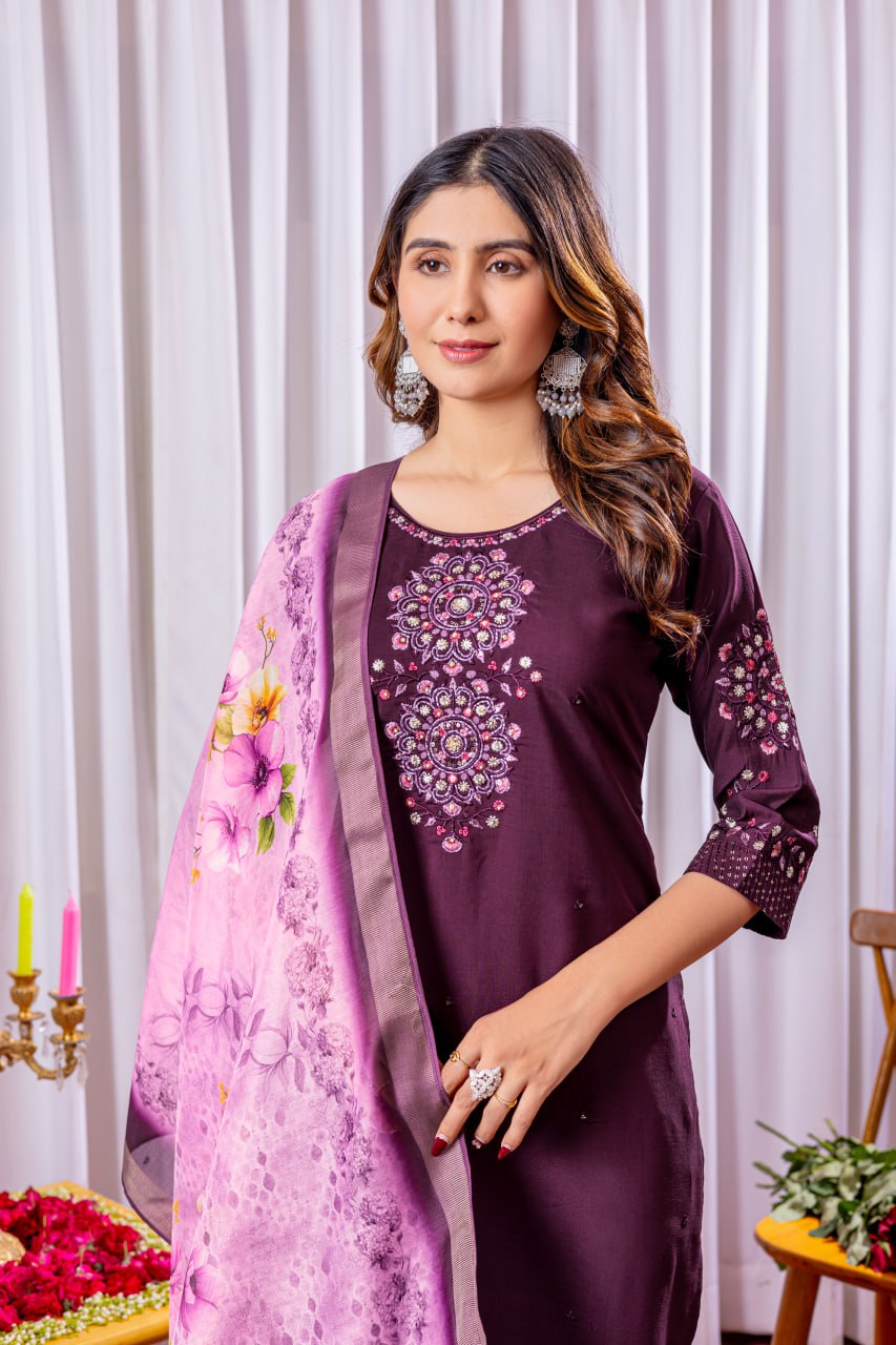 Multi Sequence Embroidery Thread With Hand Work Kurtie