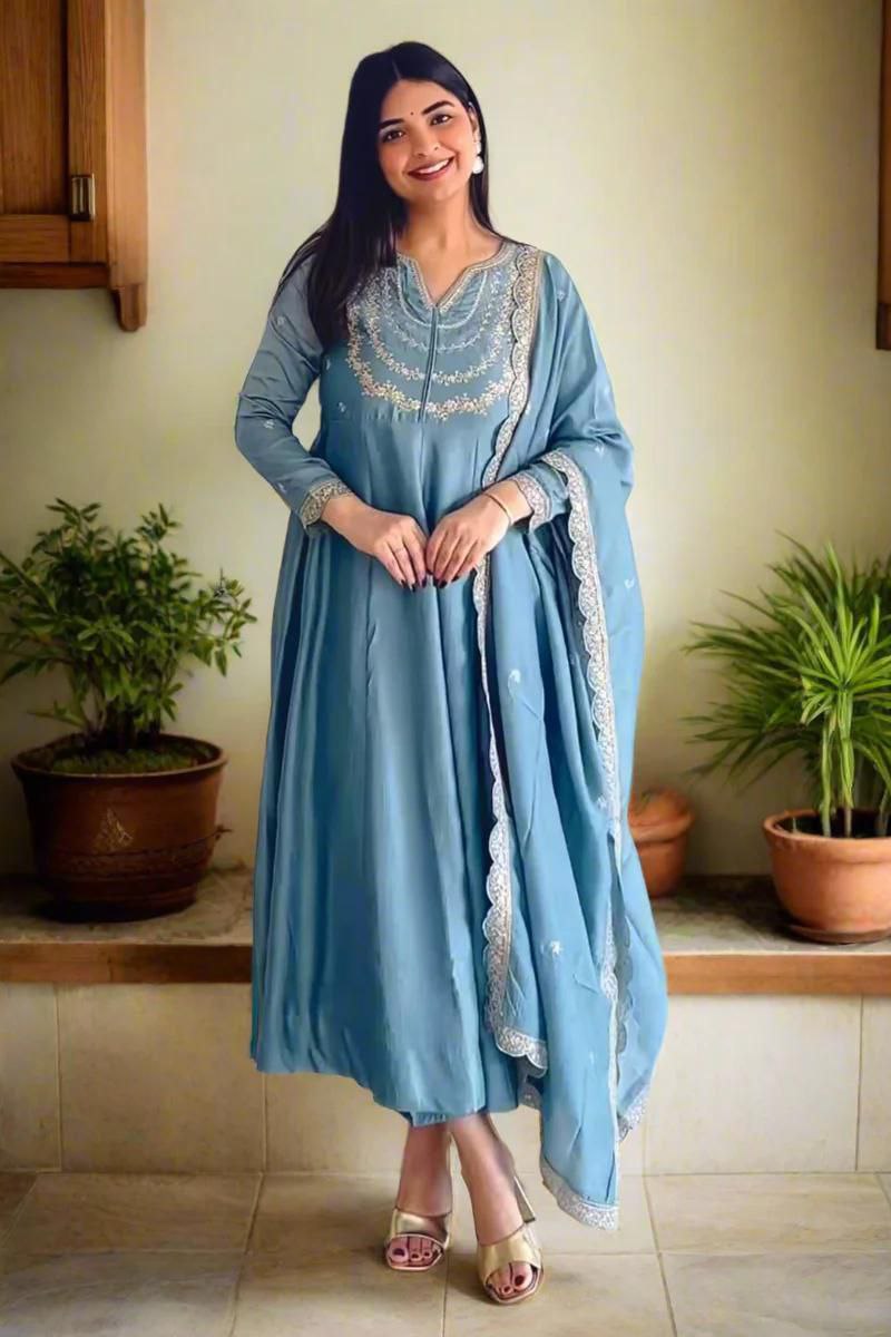 Trendy Anarkali Designers kurti Pent Set