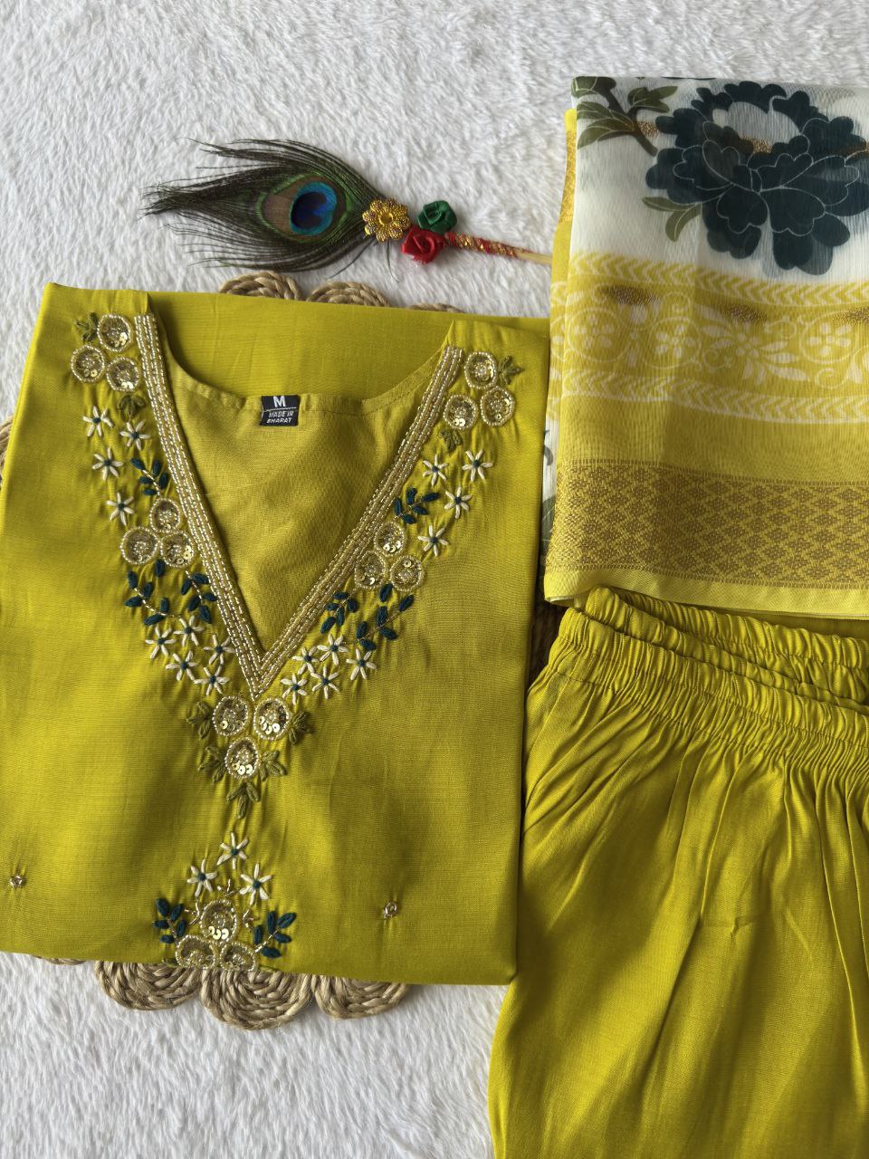 Kurti Pent Dupatta Set