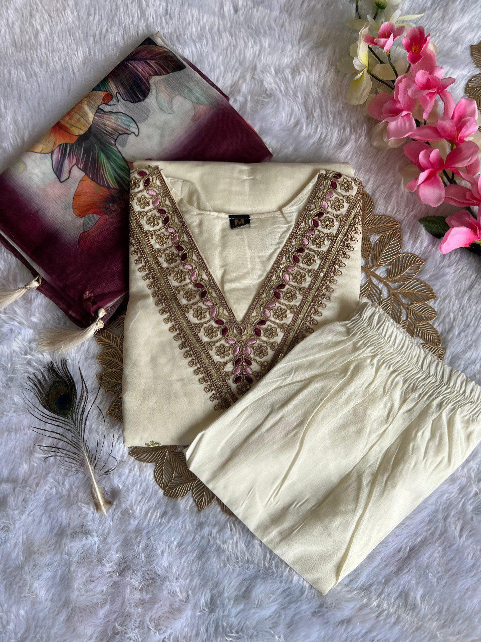 ETHNIC SET WITH DUPATTA