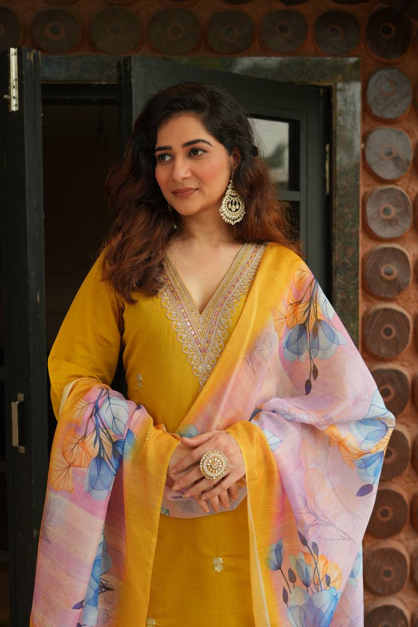 ETHNIC SET WITH DUPATTA