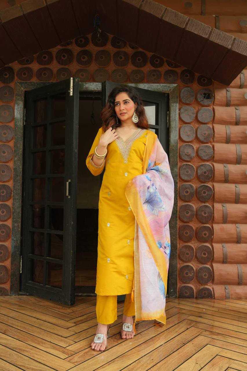 ETHNIC SET WITH DUPATTA