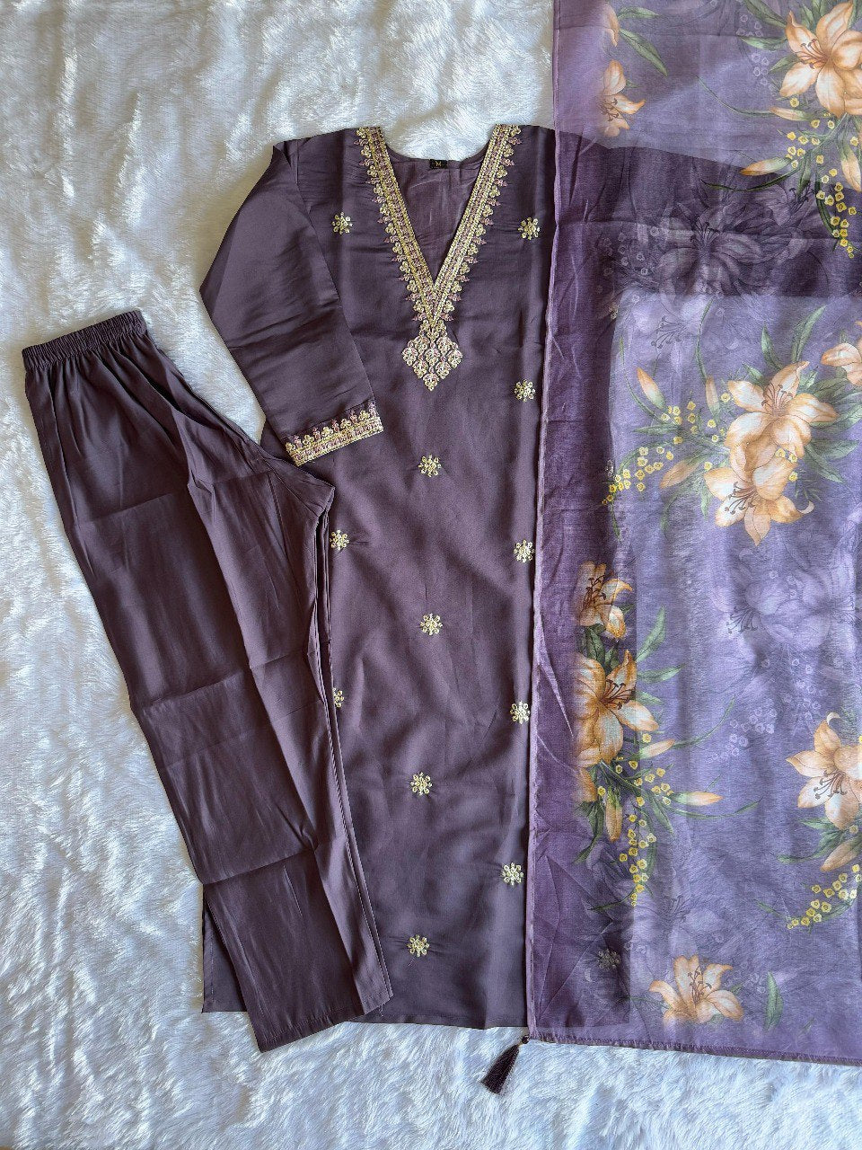 ETHNIC SET WITH DUPATTA
