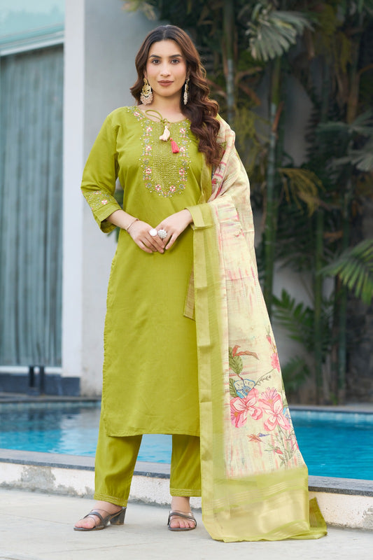 Perfect for festive gatherings, weddings & special Kurties