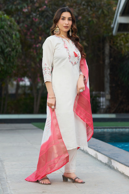 Perfect for festive gatherings, weddings & special Kurties
