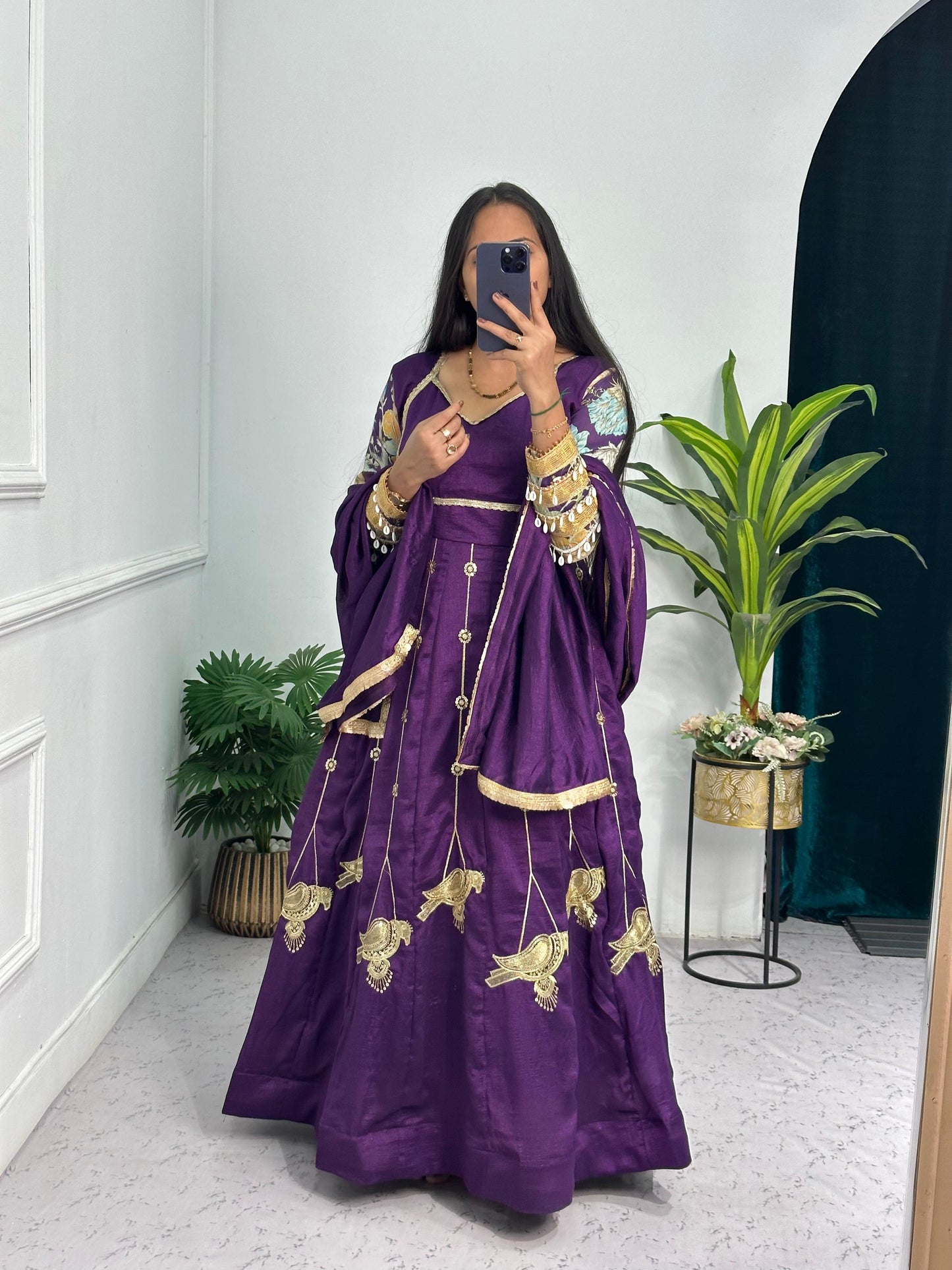 GOWN WITH DUPATTA & FULL EMBROIDERED ON BLOOMING VICHITRA FABRIC🥻