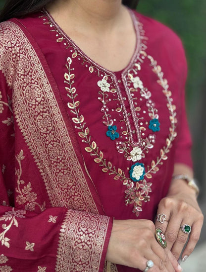 Kurti Pent Dupatta Set
