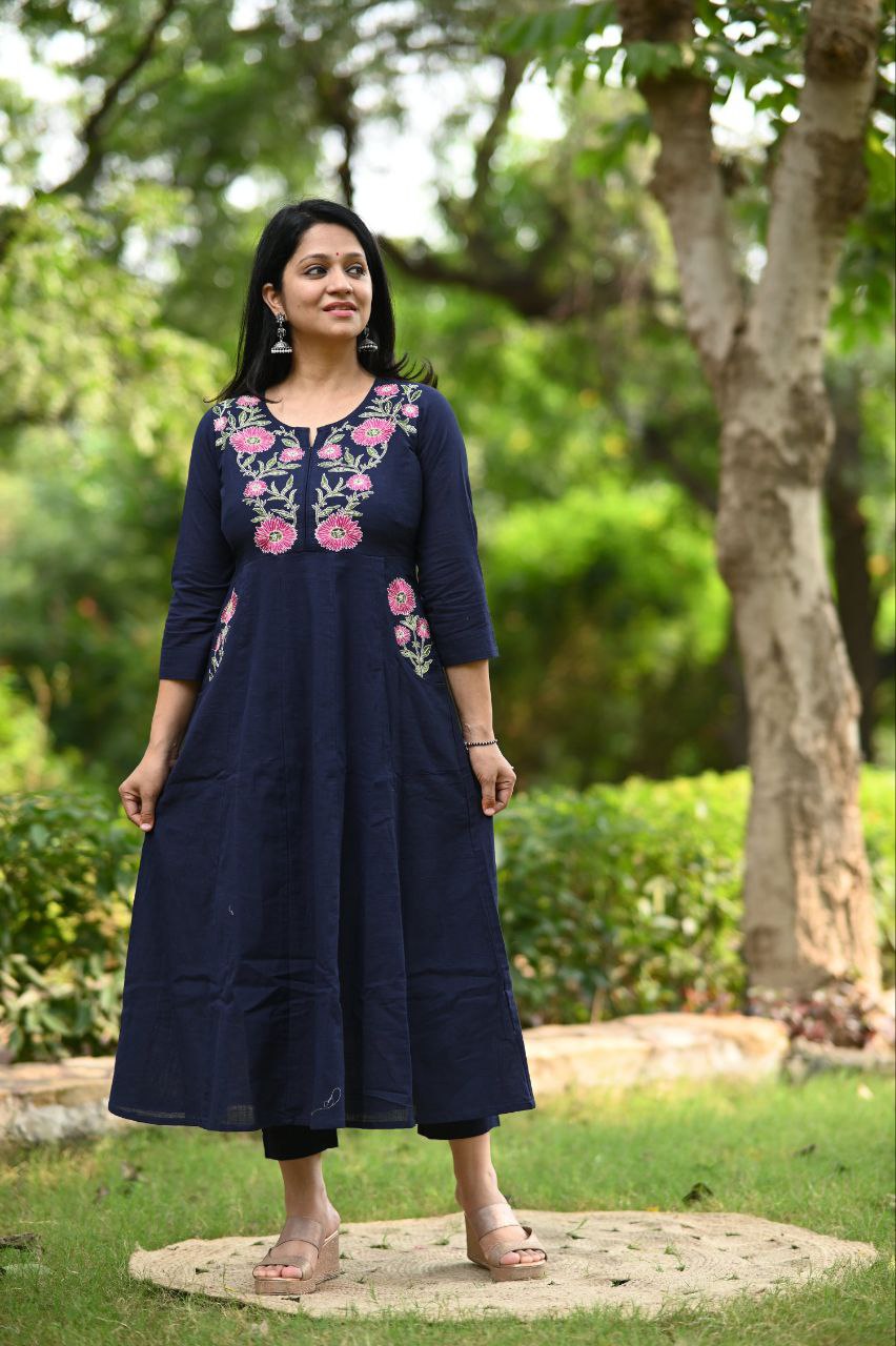 2 Side Pocket with Embroidery Suit Sets