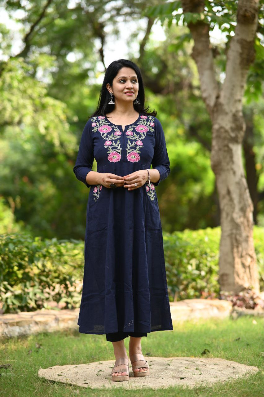2 Side Pocket with Embroidery Suit Sets