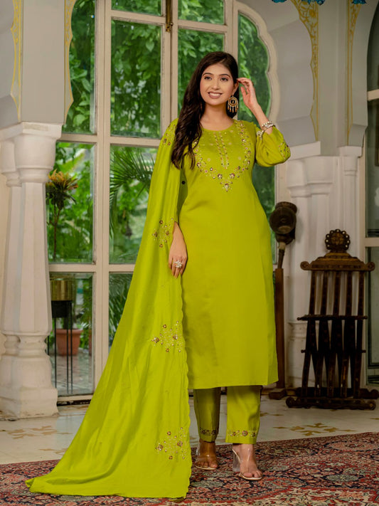 👗Elegant Straight Kurti Pant Dupatta Set