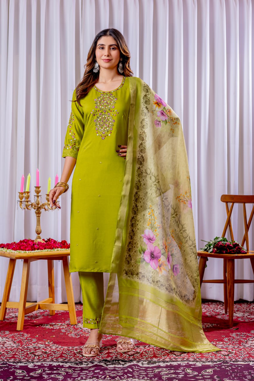 Multi Sequence Embroidery Thread With Hand Work Kurtie