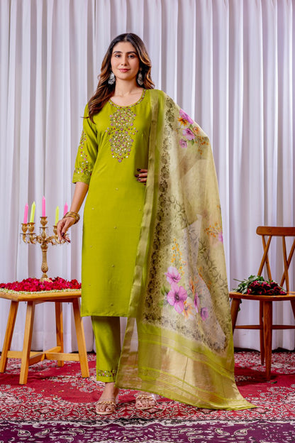 Multi Sequence Embroidery Thread With Hand Work Kurtie