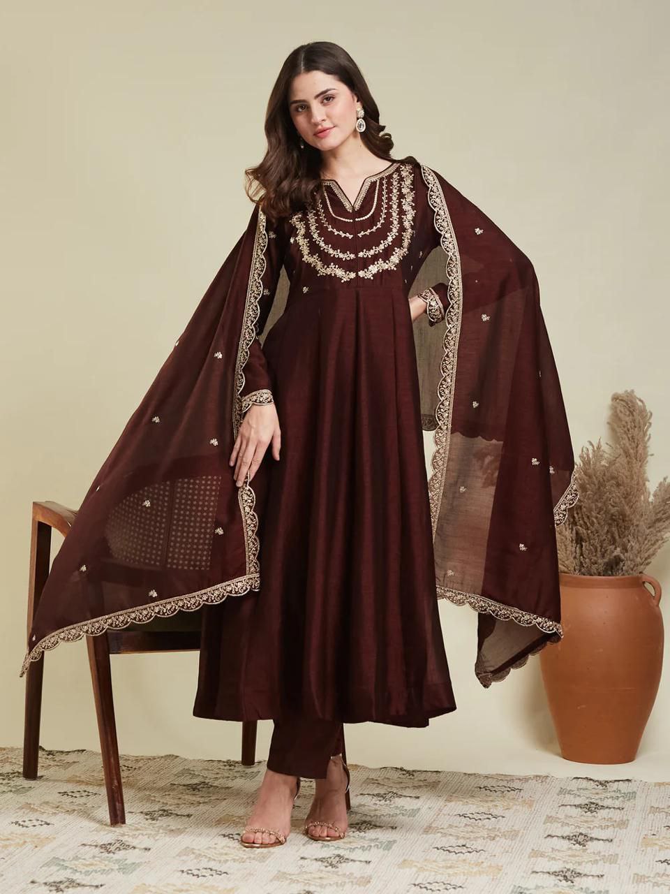 Trendy Anarkali Designers kurti Pent Set