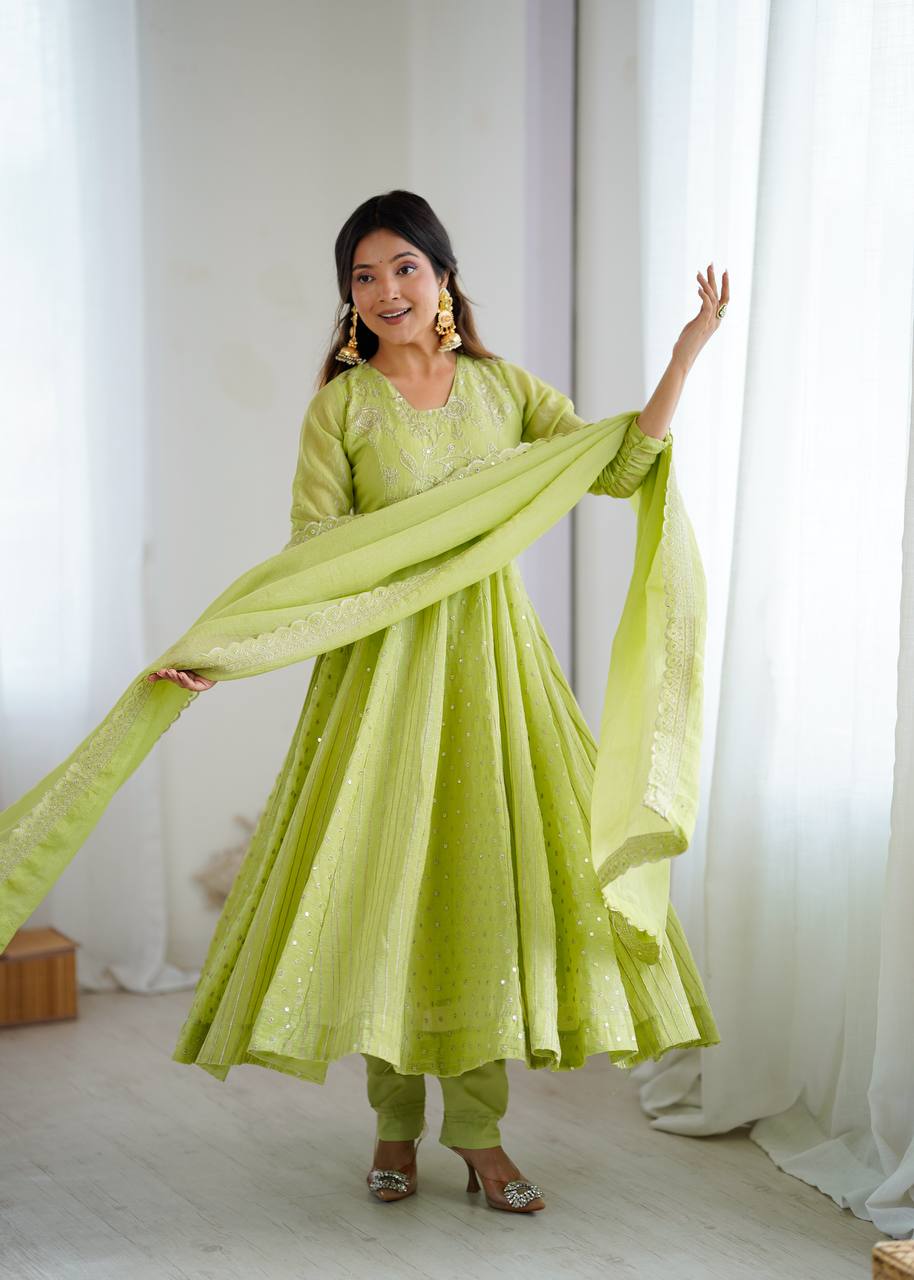 Anarkali Gown With Crunchy Silk With Fully Flair