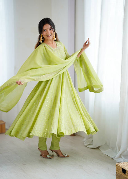 Anarkali Gown With Crunchy Silk With Fully Flair