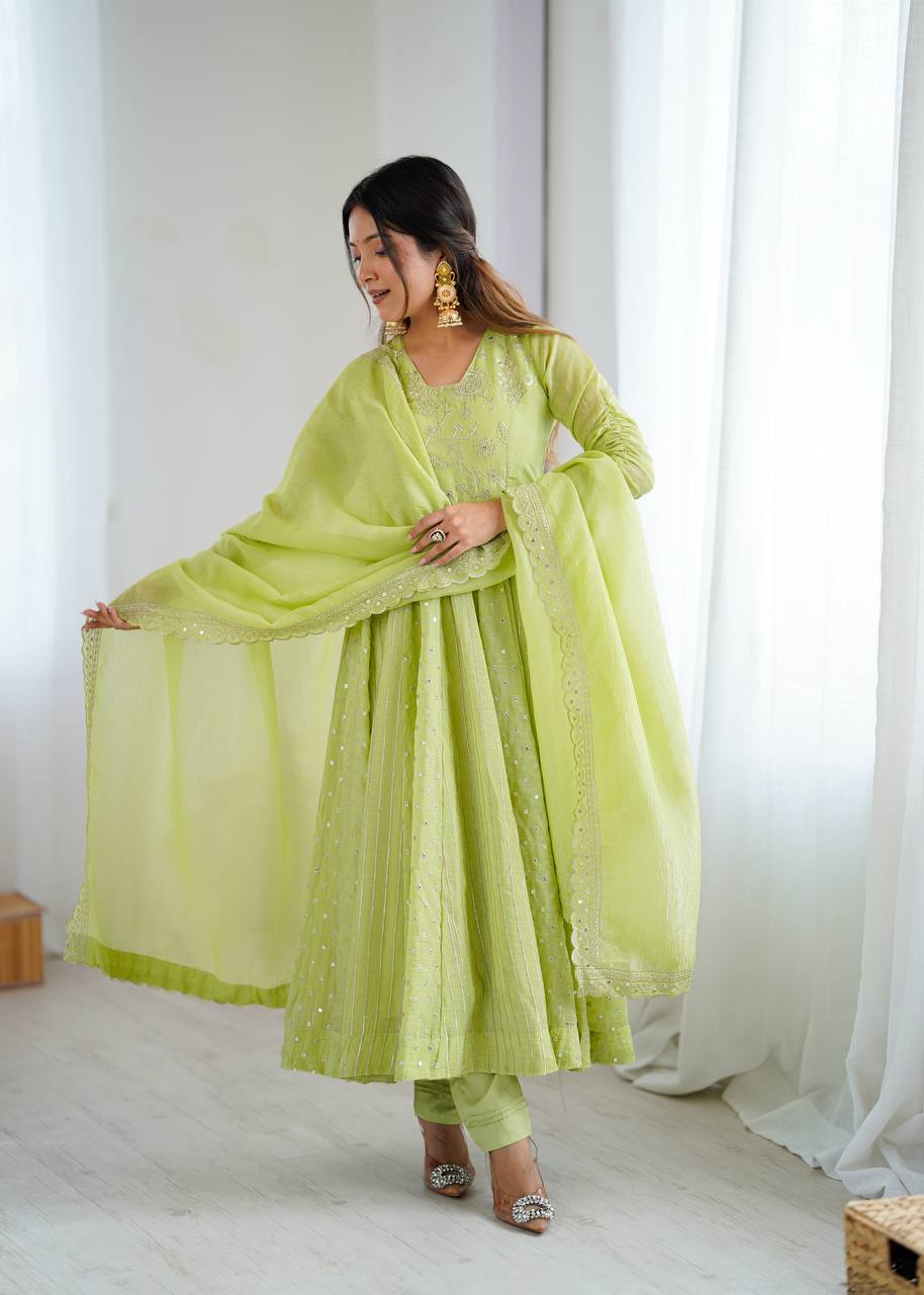 Anarkali Gown With Crunchy Silk With Fully Flair