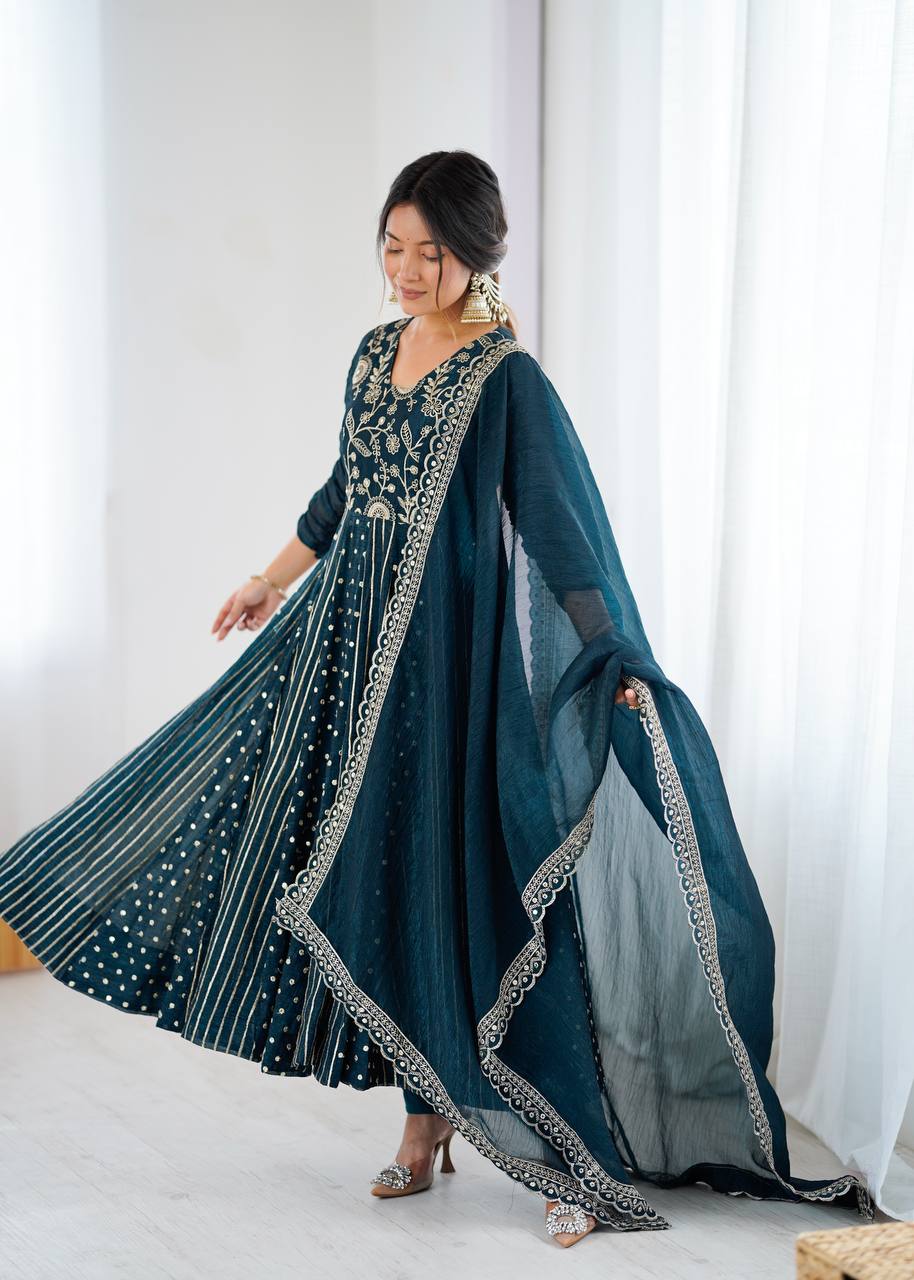 Anarkali Gown With Crunchy Silk With Fully Flair