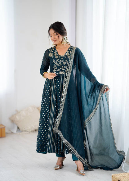 Anarkali Gown With Crunchy Silk With Fully Flair