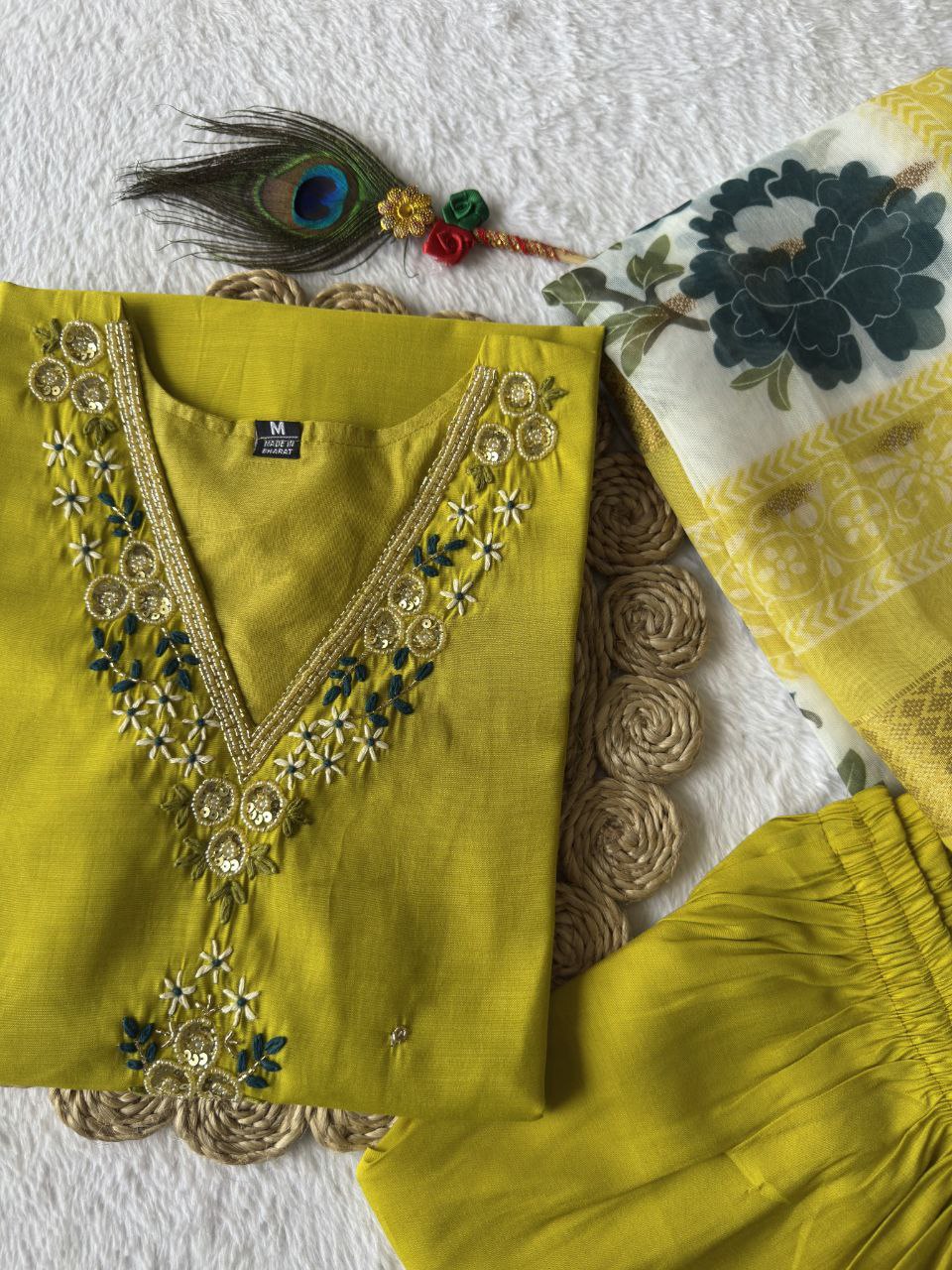Kurti Pent Dupatta Set