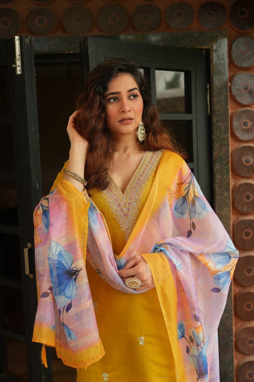 ETHNIC SET  WITH DUPATTA