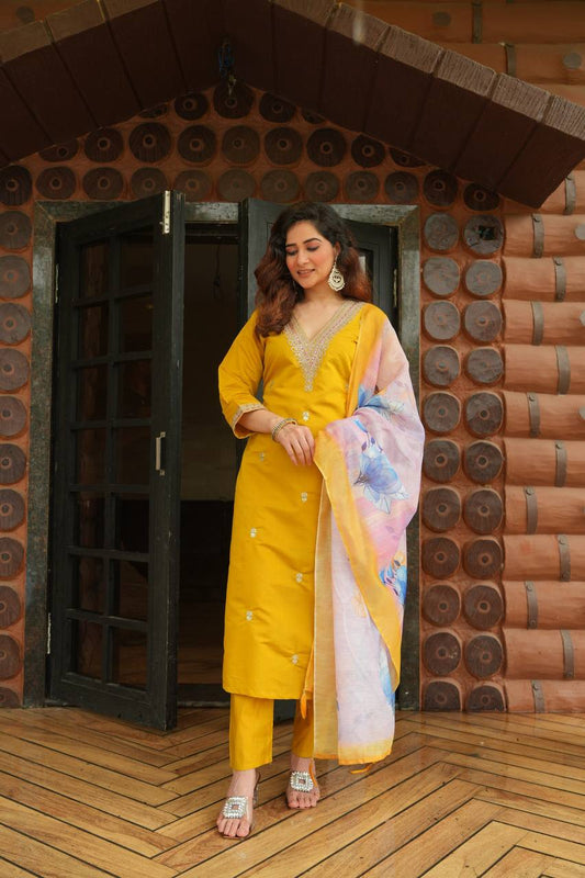 ETHNIC SET  WITH DUPATTA
