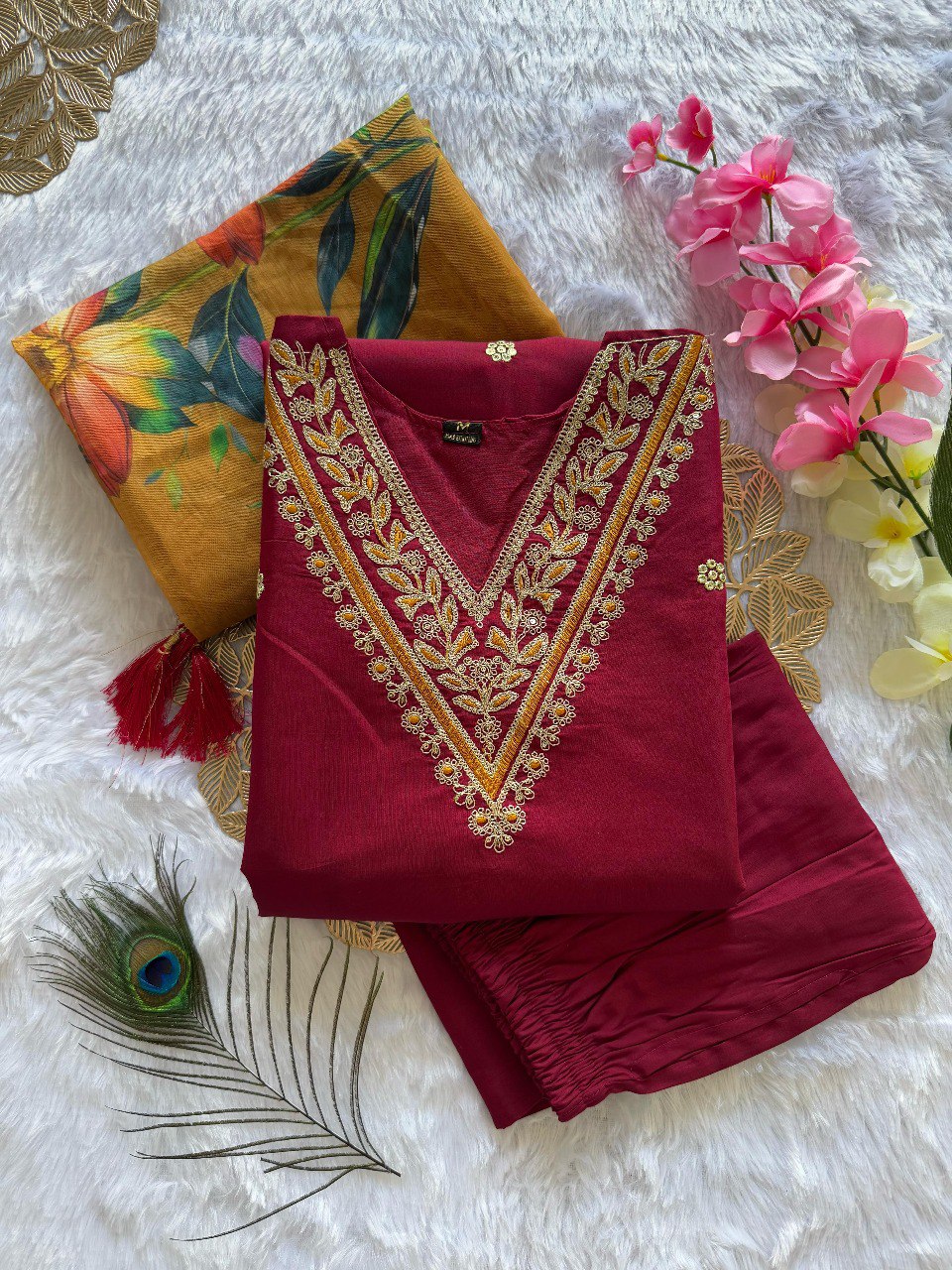 ETHNIC SET  WITH DUPATTA