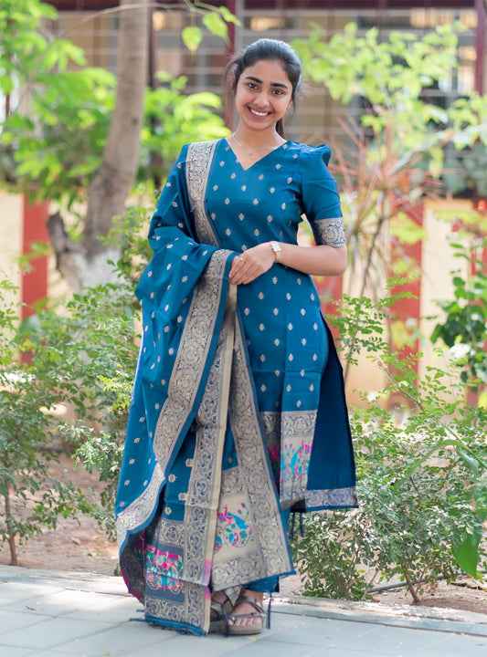 Women’s Kurta Pent Dupatta Set