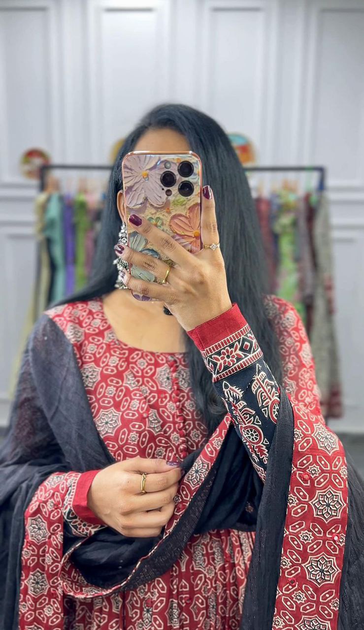 Spacial Kalamkari Gown