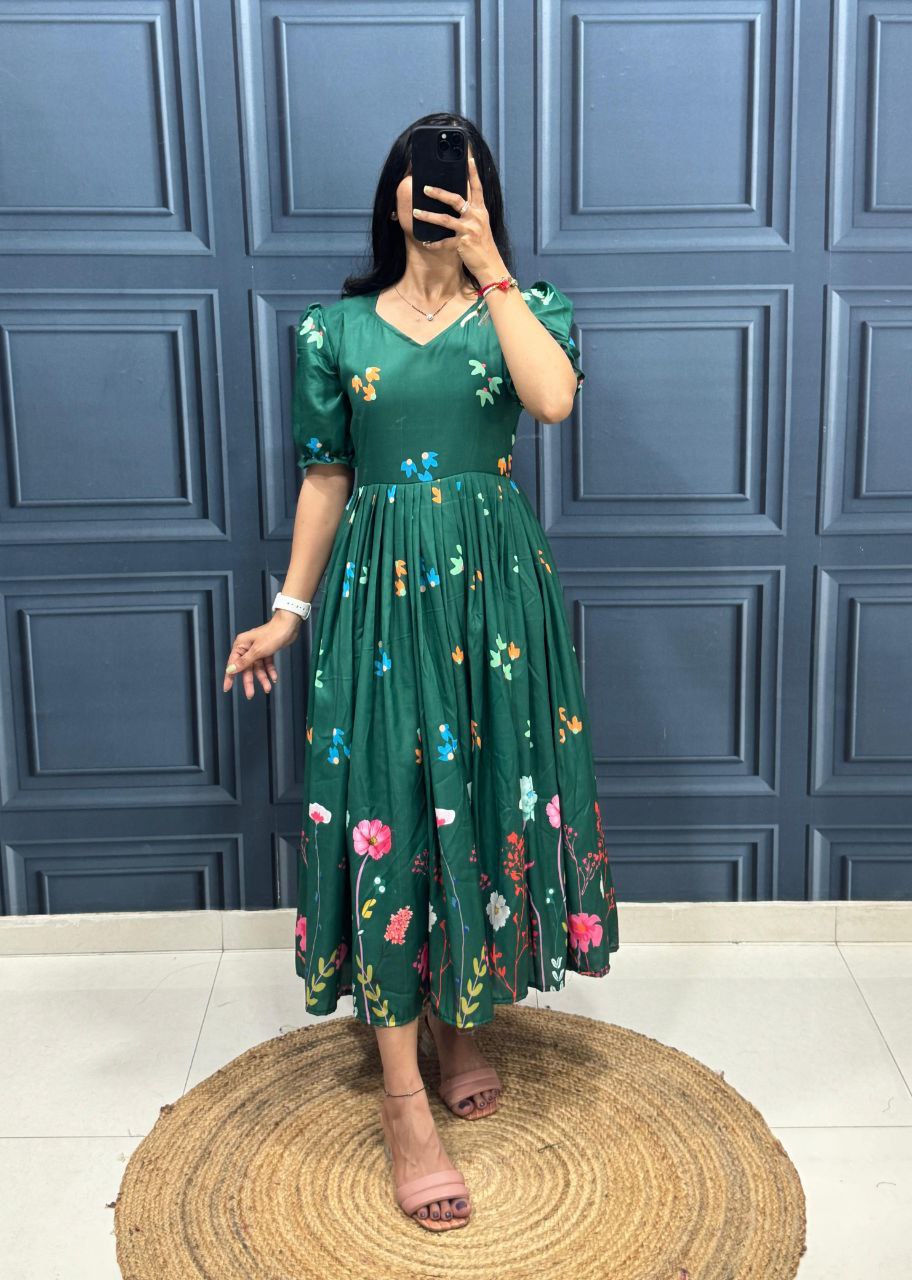 New Super Trendy Dress